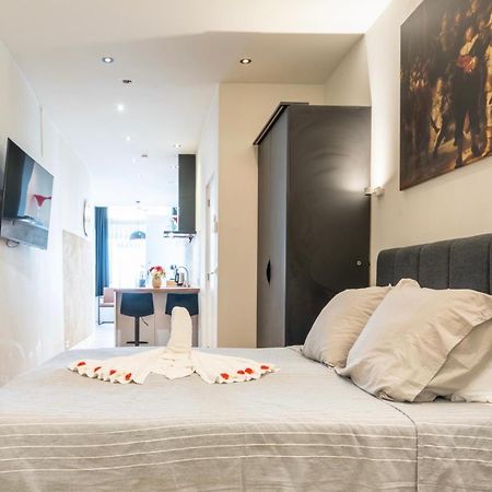 Stylish Studio In The Heart Of Breda City Center Exteriör bild