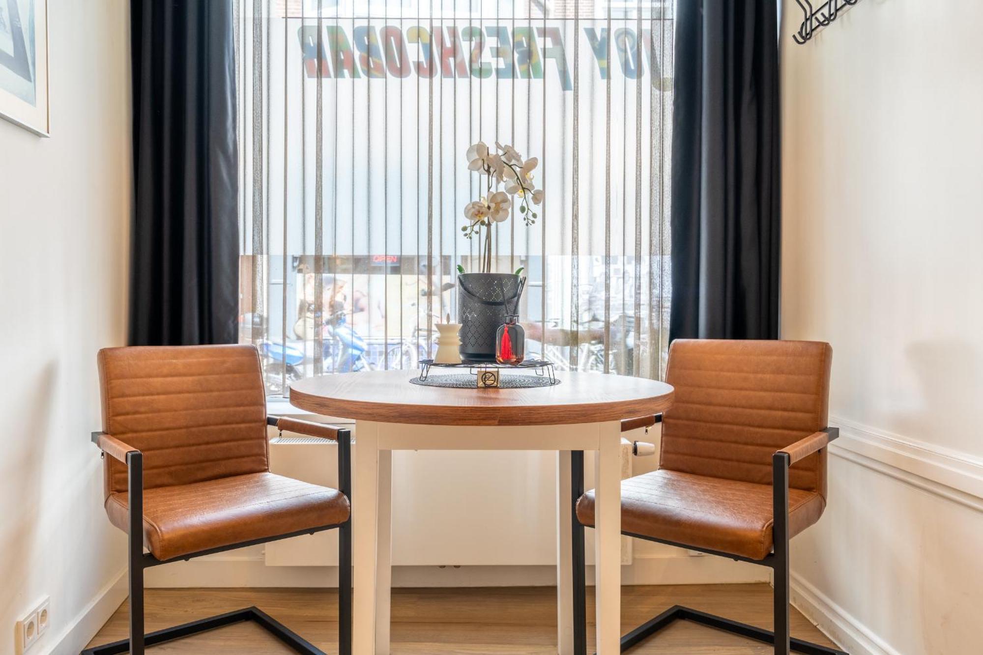 Stylish Studio In The Heart Of Breda City Center Exteriör bild